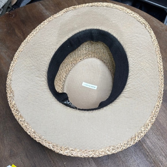 PETER GRIMM Straw Sun Hat Women's One Size Tan Woven Wide Brim Beach Summer Boho - Picture 7 of 8